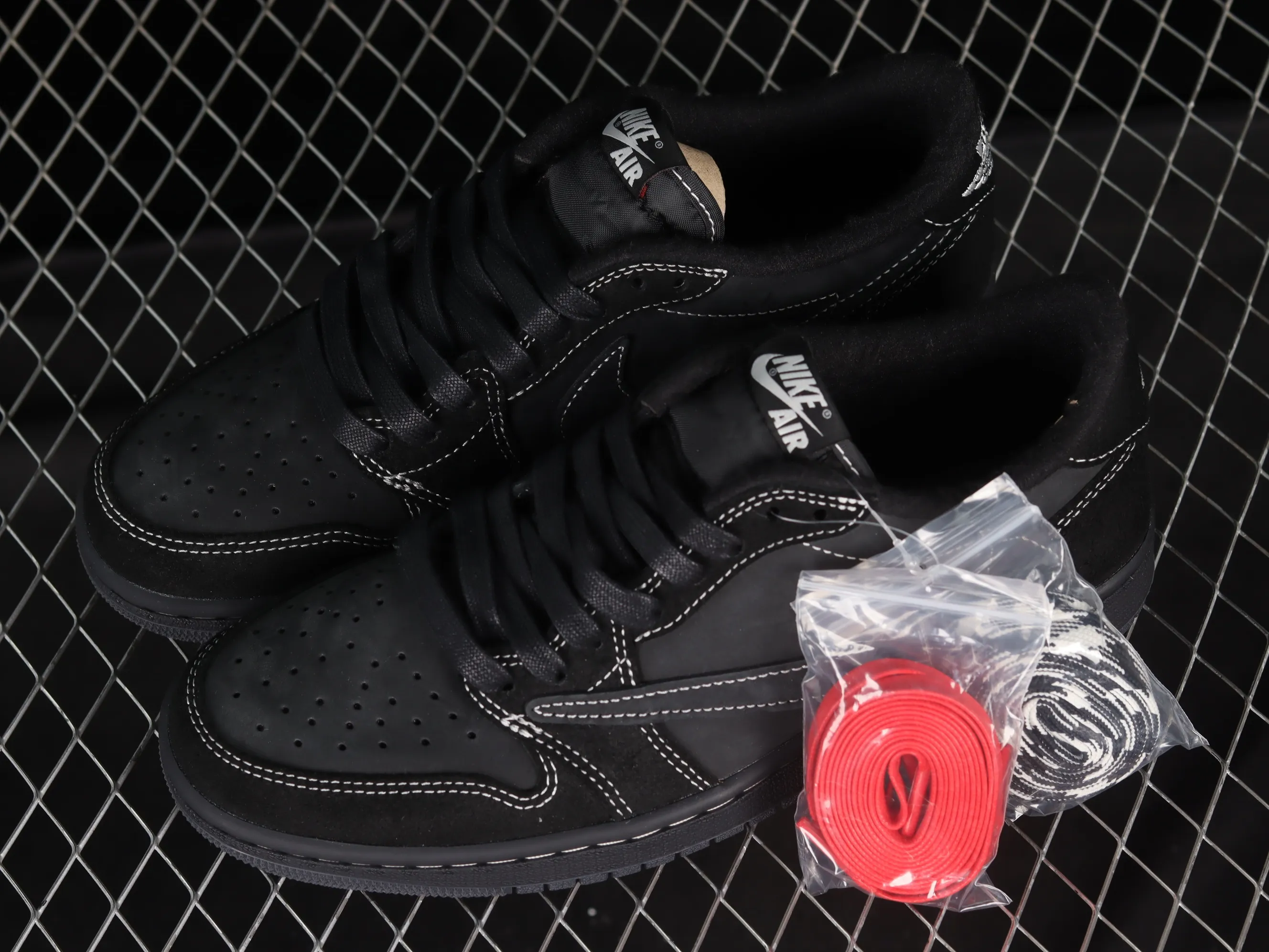 All Categories Air Jordan Jordan Series Basketball Shoes Air Jordan 1 Low LJR Version Travis Scott x Air Jordan 1 Low OG AJ1 Joe 1 Joint Undercut DM7866-001
